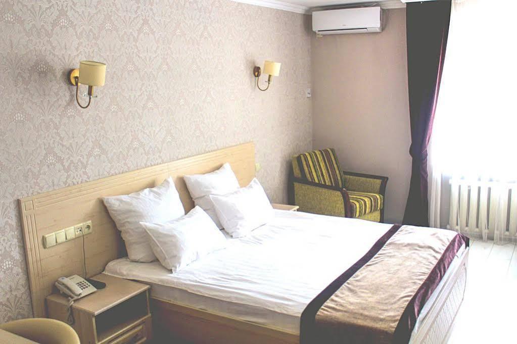 Hotel Tourist Nur-Sultan  Exterior photo